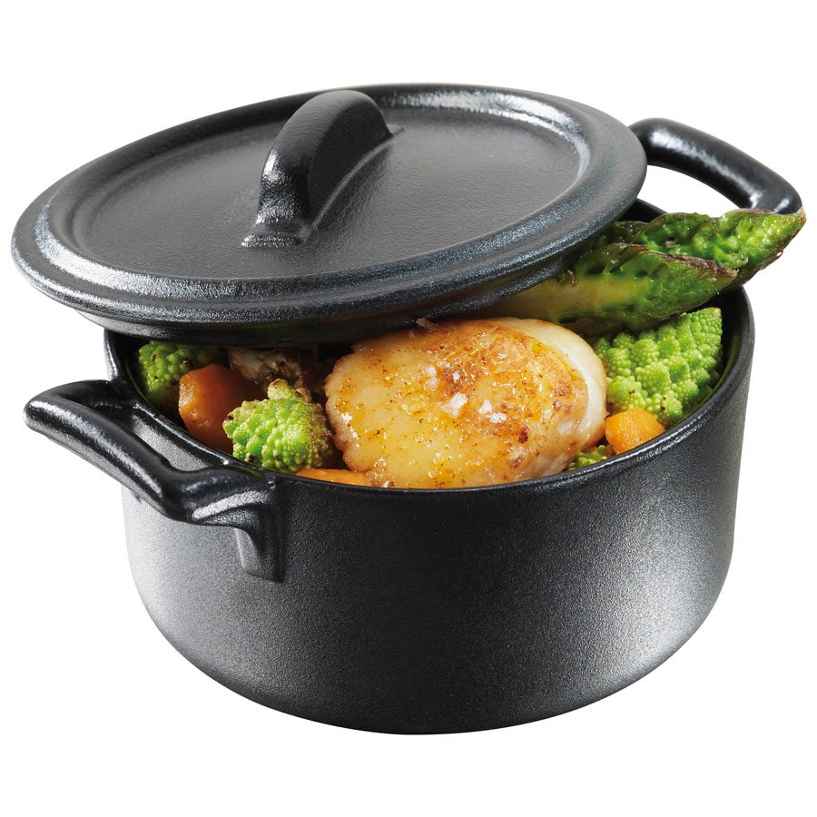 Revol Belle Cuisine Ceramic Black Oval Cocotte With Lid 13.5x12.2x8cm 45cl PK 1