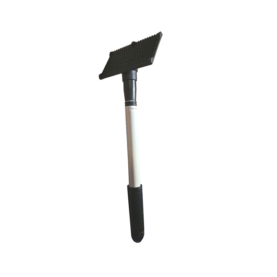 Andarta Griddle Pad Holder With 18in Metal Extendable Handle PK 1